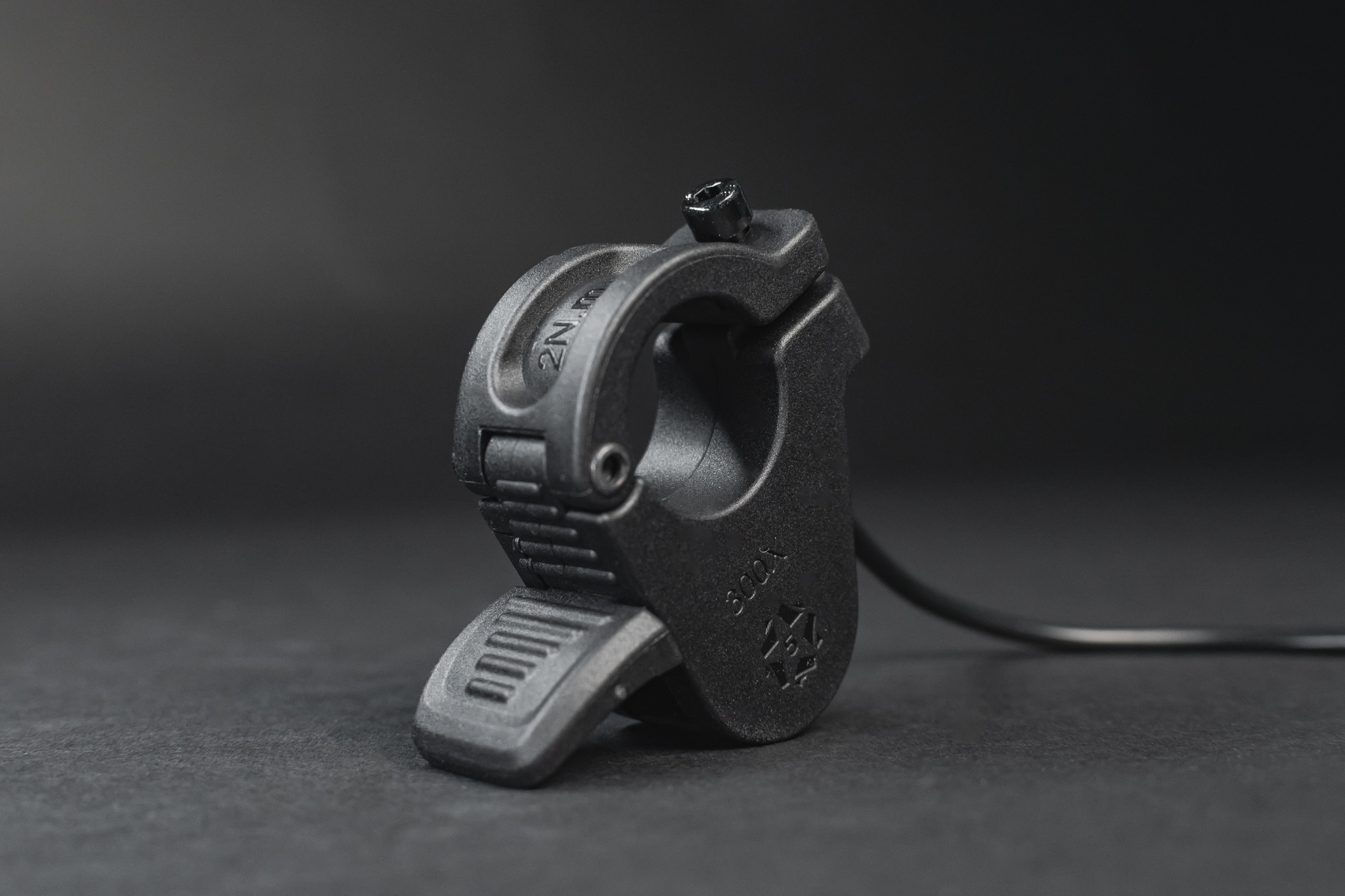 Torp TC500 silikoninis tepalas ir lipdukai pakuotės turinyje