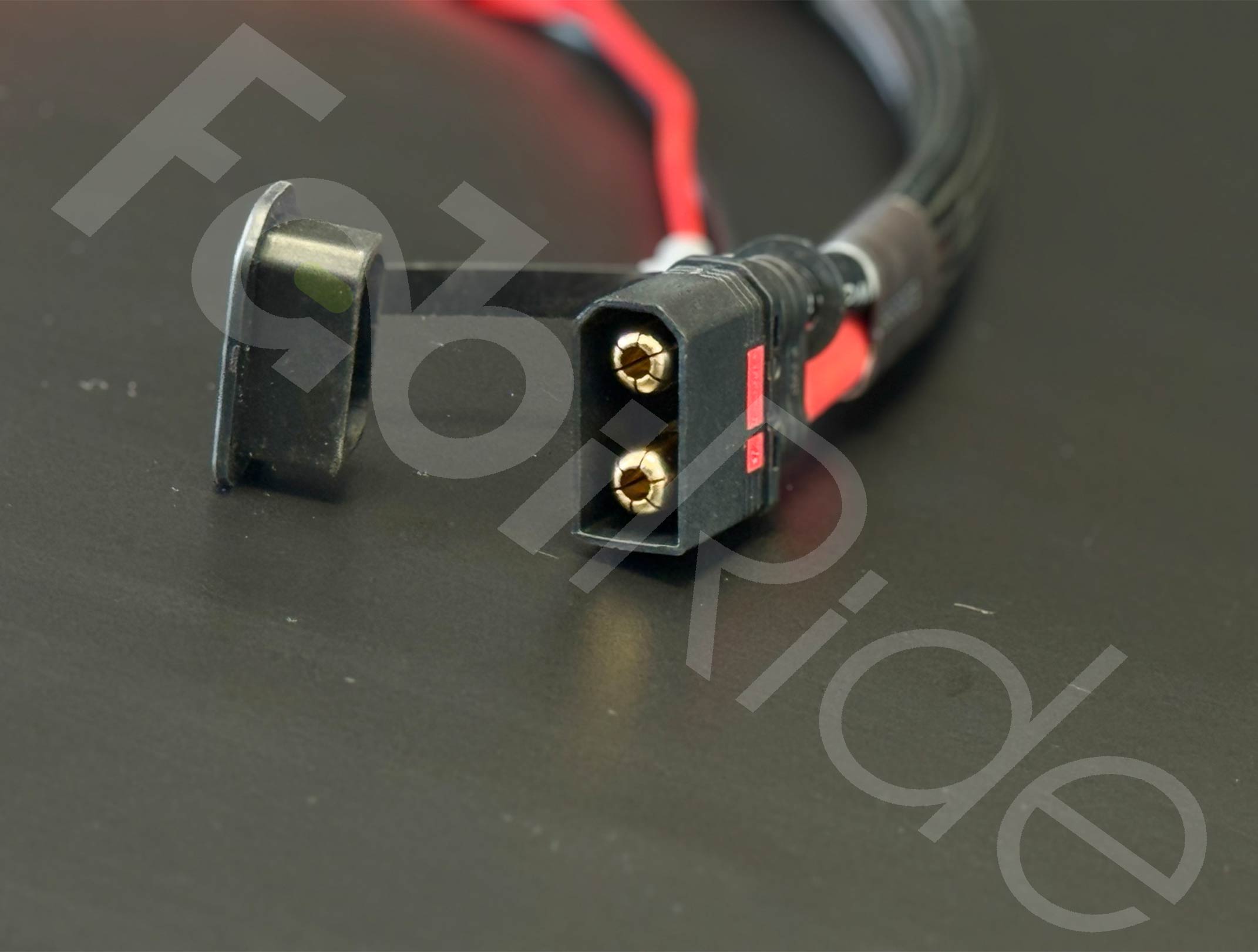 SurRon / Talaria QS8 maitinimo laidas 6 AWG, laidų storio ir izoliacijos vaizdas