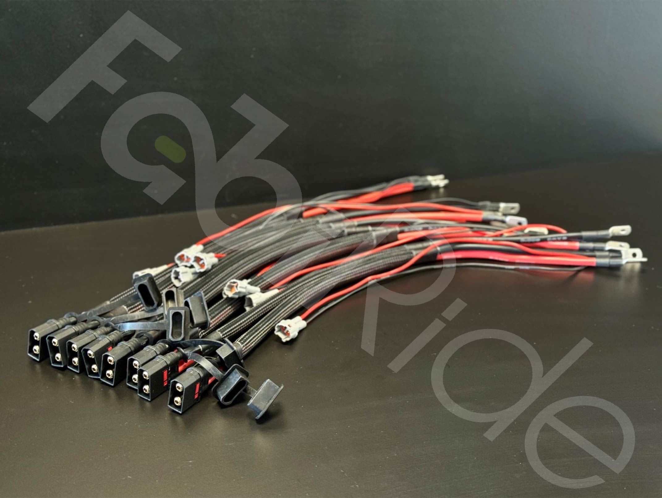 SurRon / Talaria QS8 laidas 6 AWG, komplektacijos vaizdas be saugiklio laikiklio