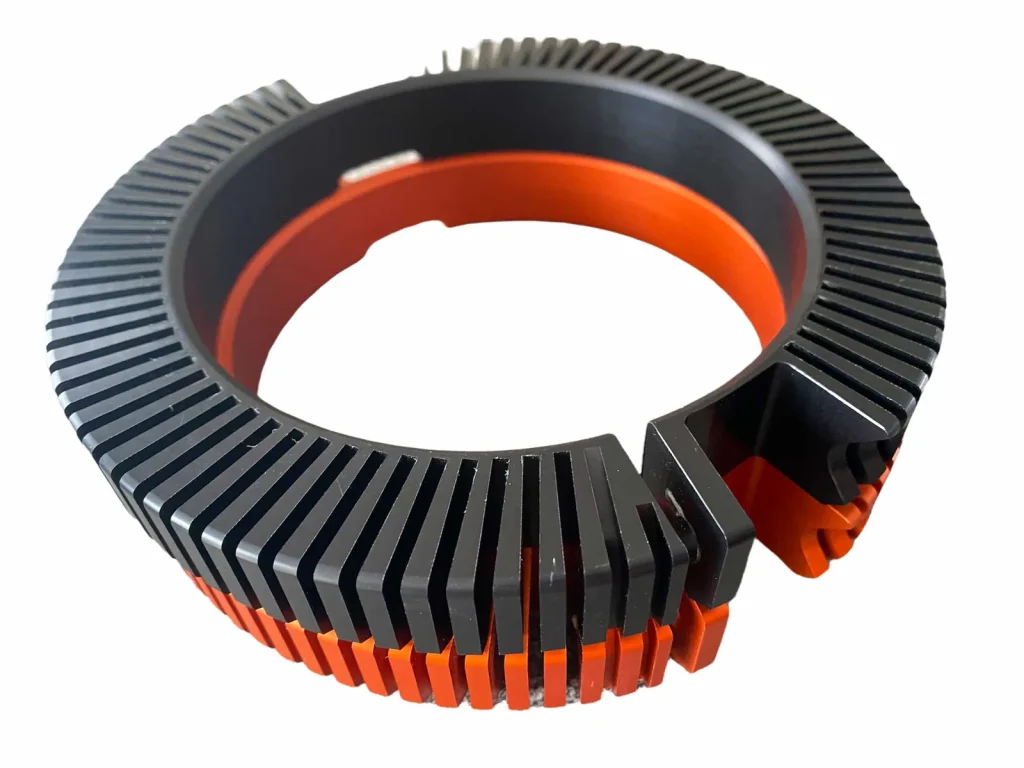 Aluminium motor radiators for the INOKIM OXO in black and orange